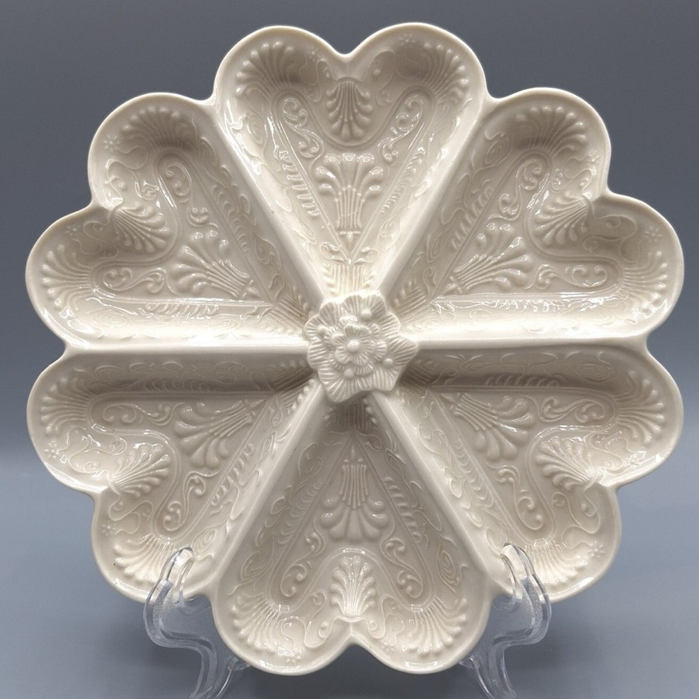 Met Museum Porcelain Heart Cookie Mold Tray–1840 Staffordshire ReproductionCream